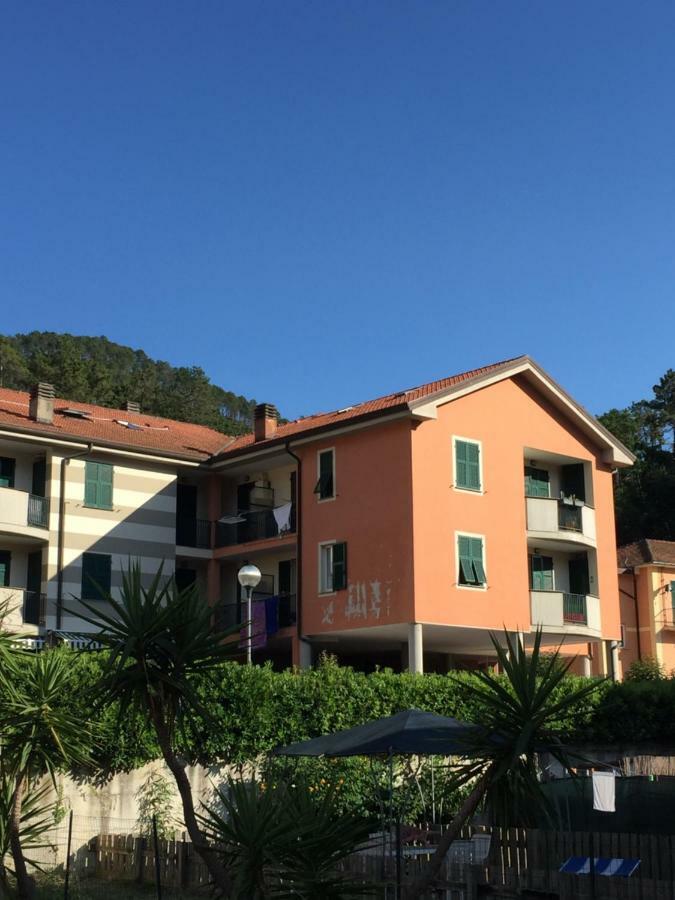 Smeraldo Λεβάντο Εξωτερικό φωτογραφία